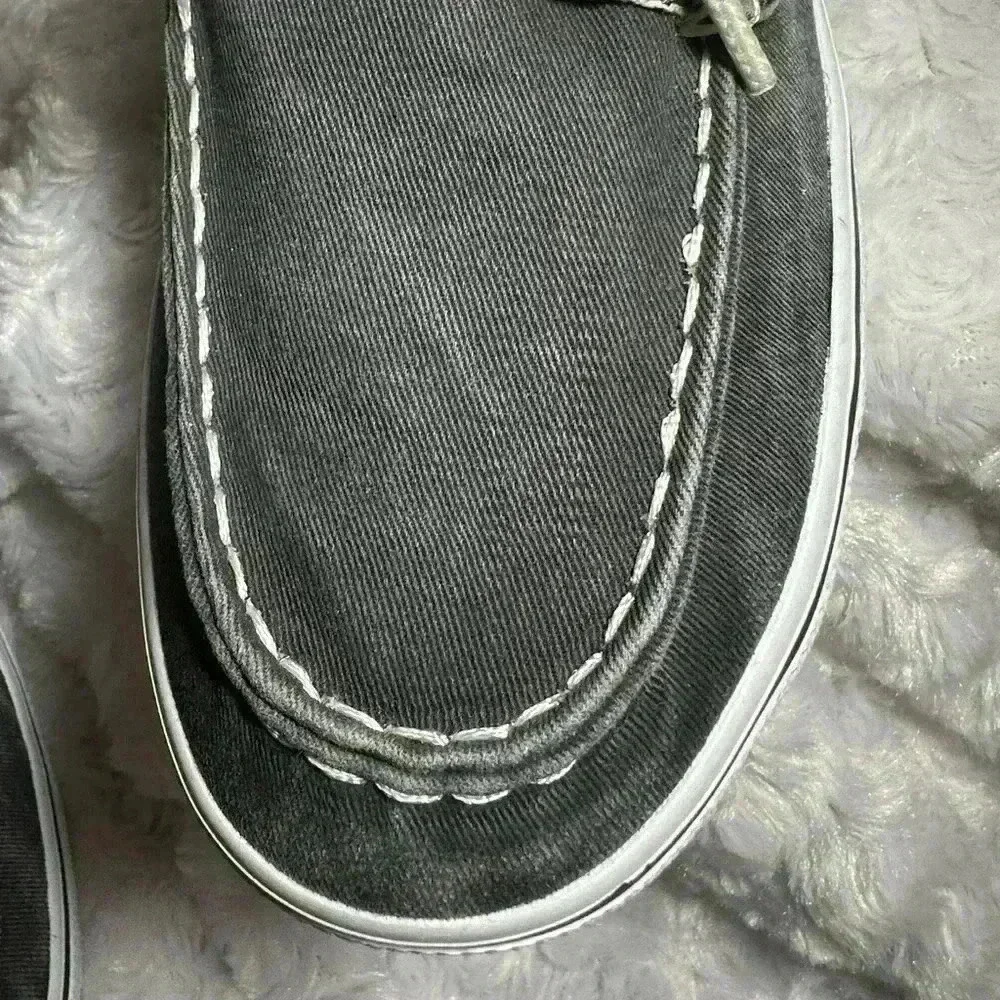 St. John's Bay Mens Grey Canvas Boat Shoe Docksider Casual‎ Tie up